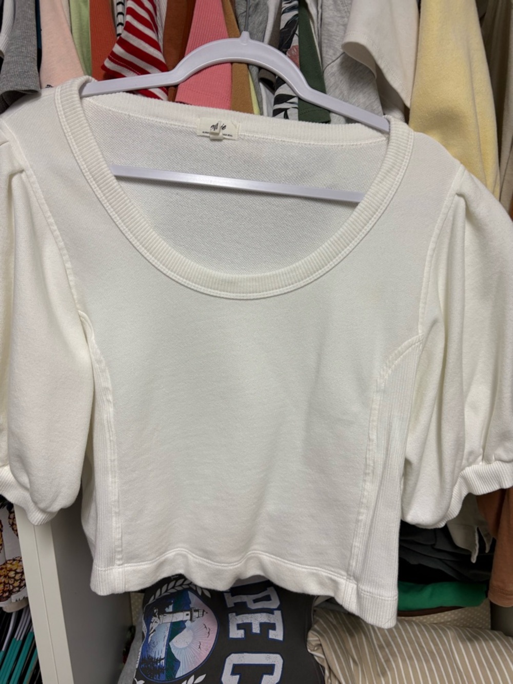 Aerie Women’s White Puff-Sleeve Scoop Neck Top